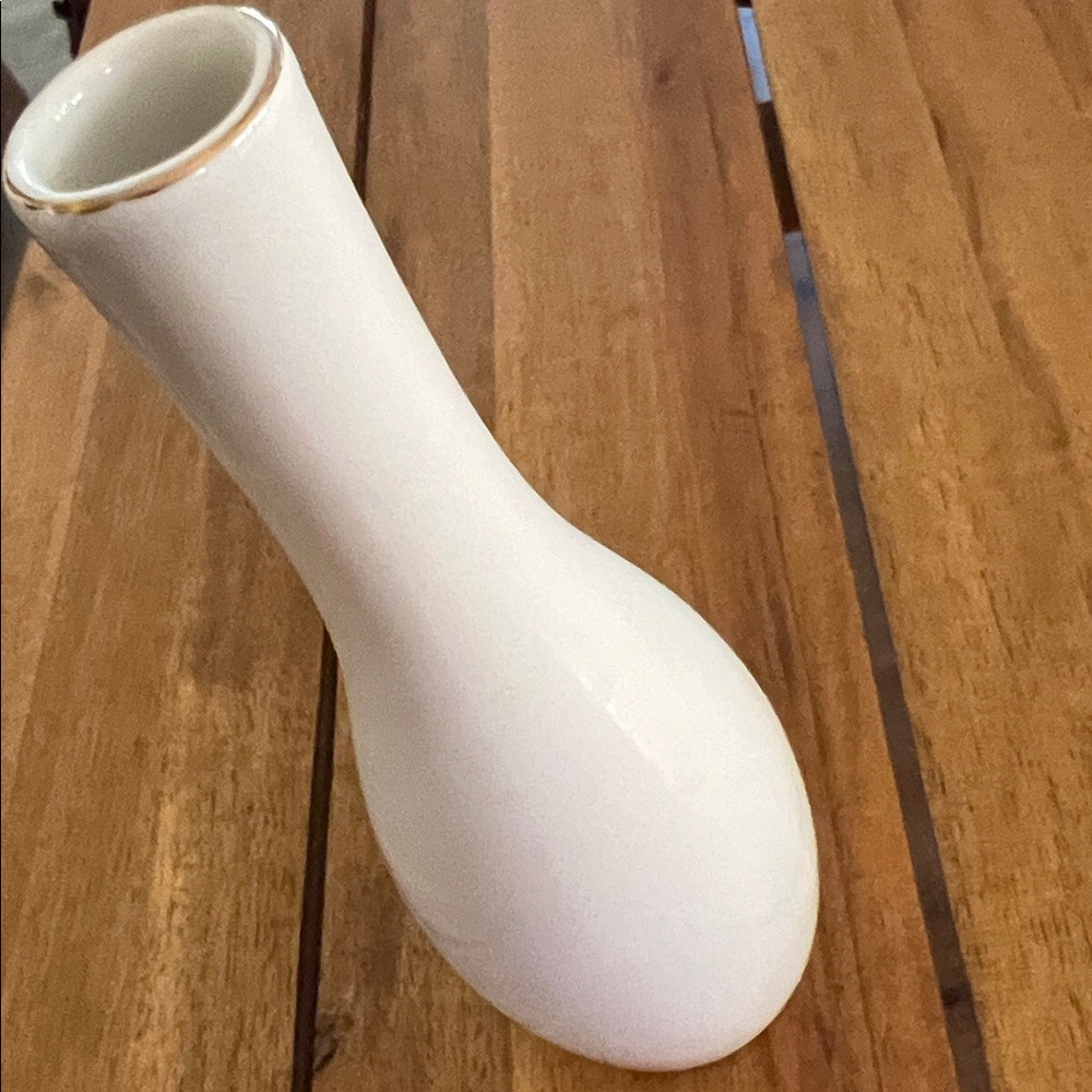 Holly Hobbie 7” porcelain bud vase - Picture 6 of 6